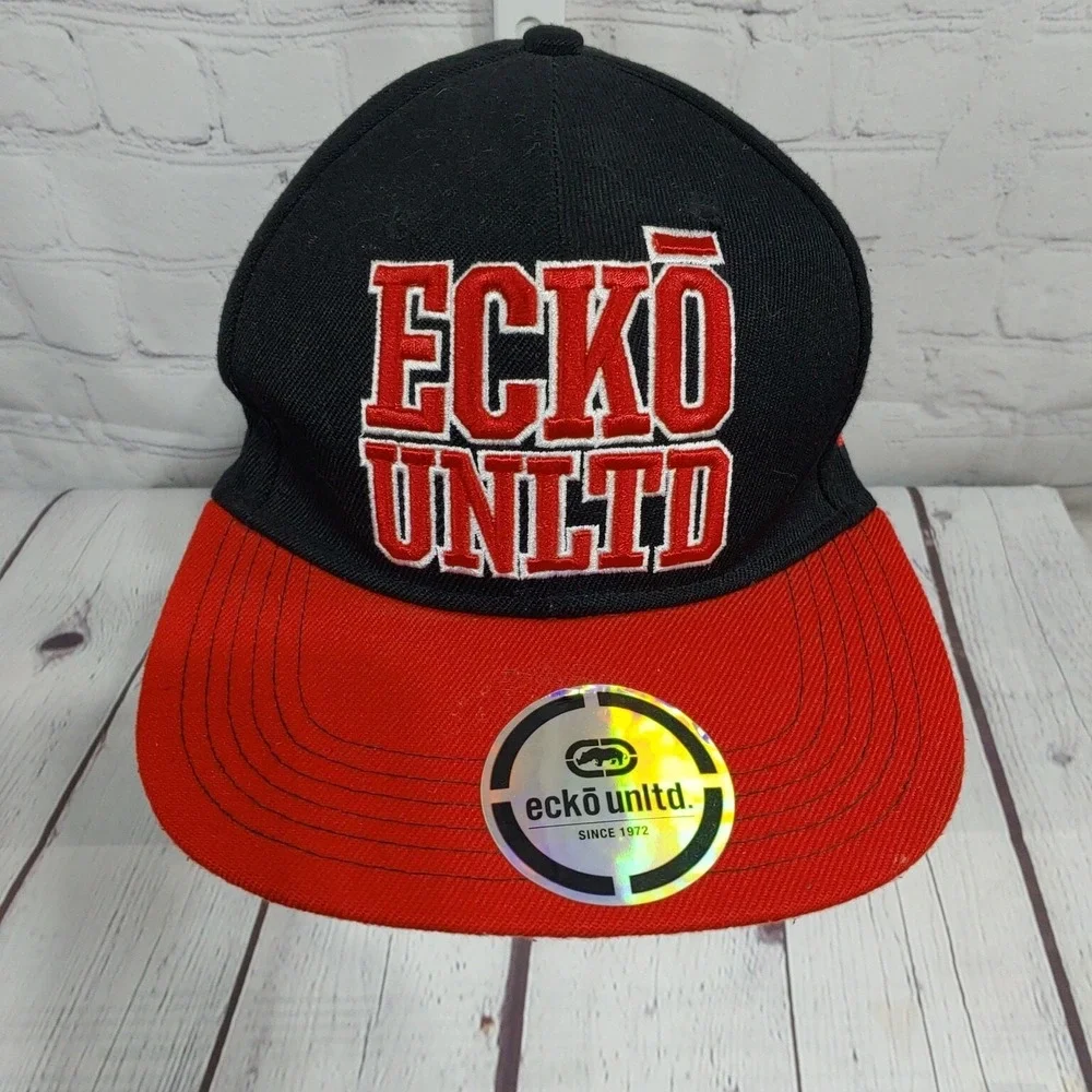 Ecko Unltd Men's Flat Bill Adjustable Snap Back Baseball Hat Black &Red